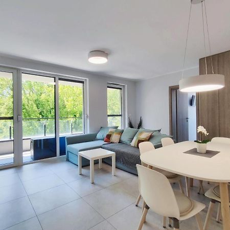 Lakeside Family & Studio Apartments Кестели Екстериор снимка