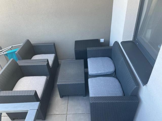 Lakeside Family & Studio Apartments Кестели Екстериор снимка